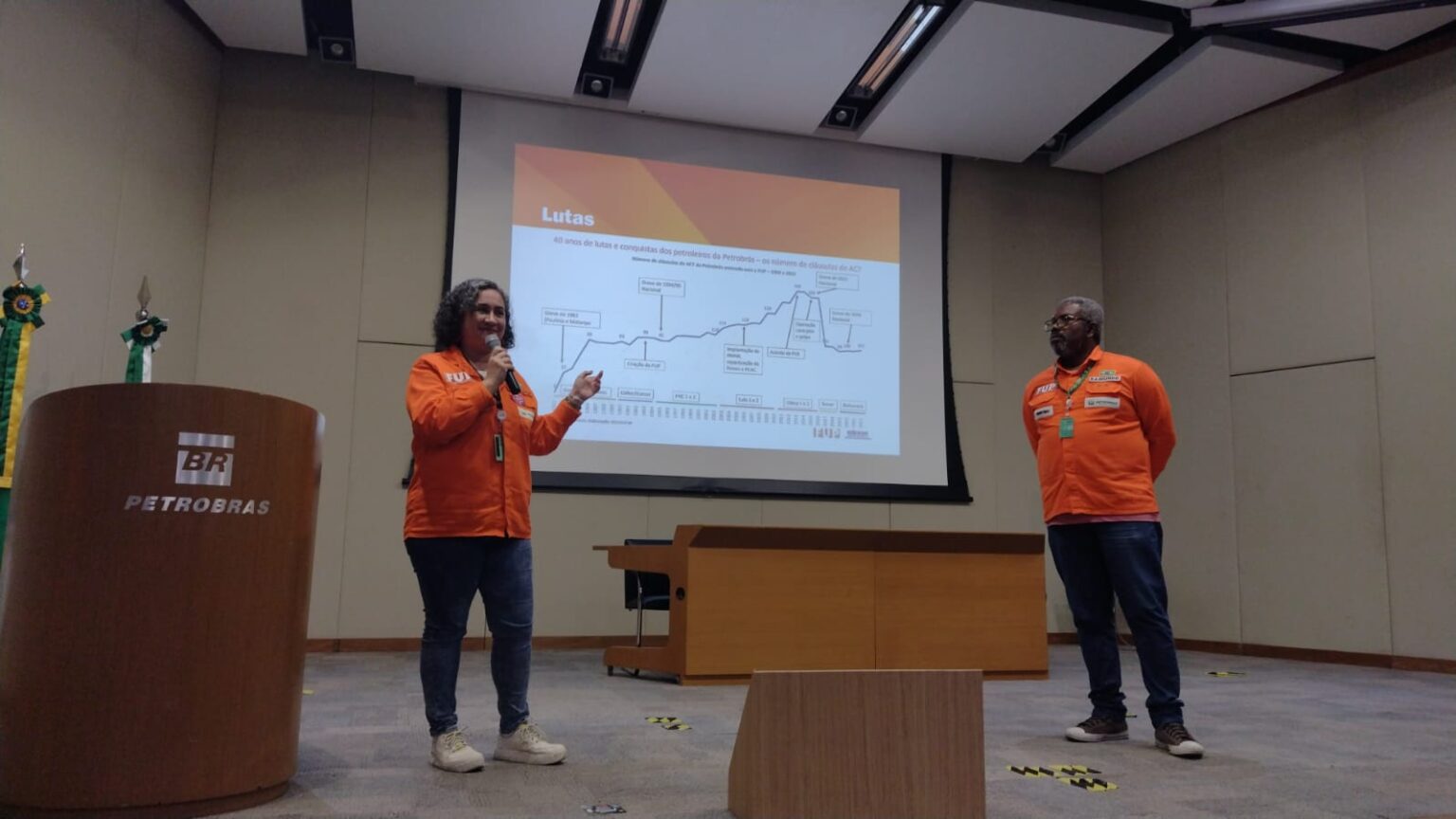 Diretores do Sindipetro NF e FUP participam de recepção aos novos